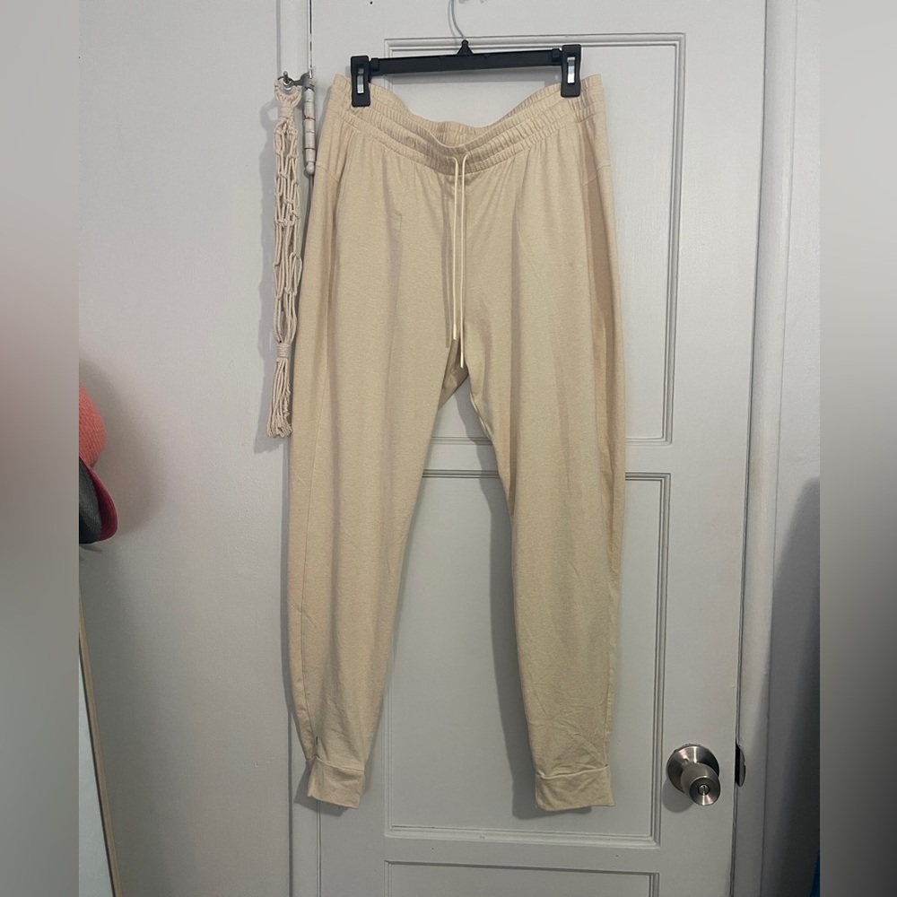 NoBull Woman Joggers size large